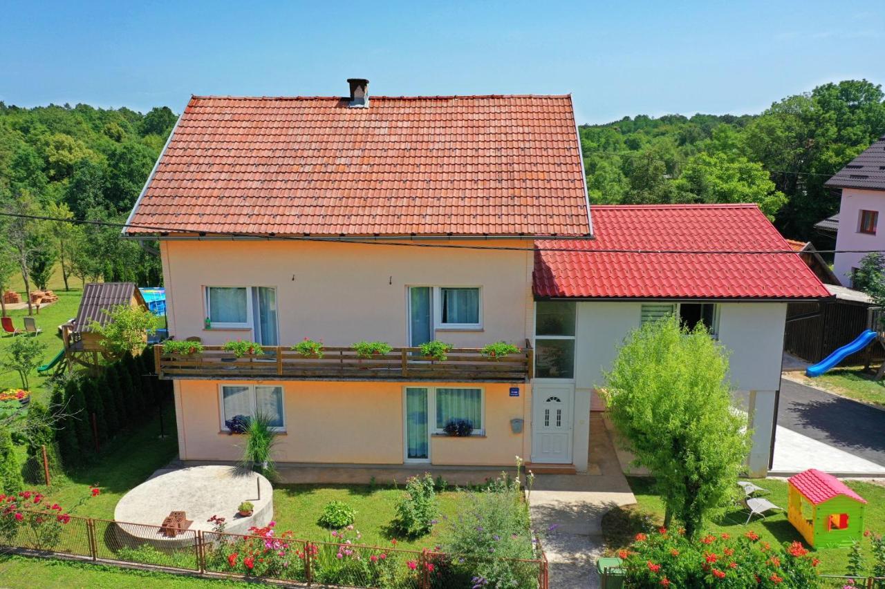 Apartman Dorijan Rakovica Esterno foto