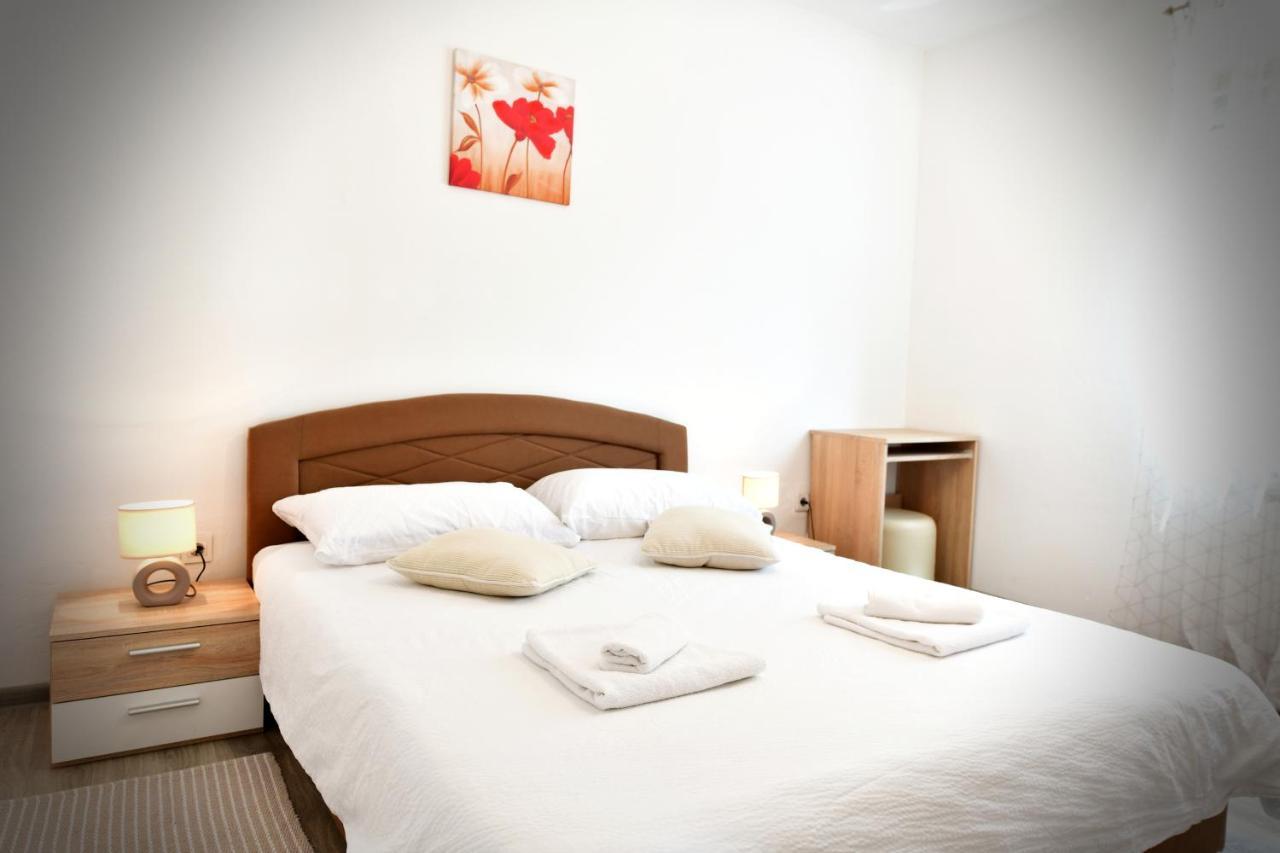 Apartman Dorijan Rakovica Esterno foto