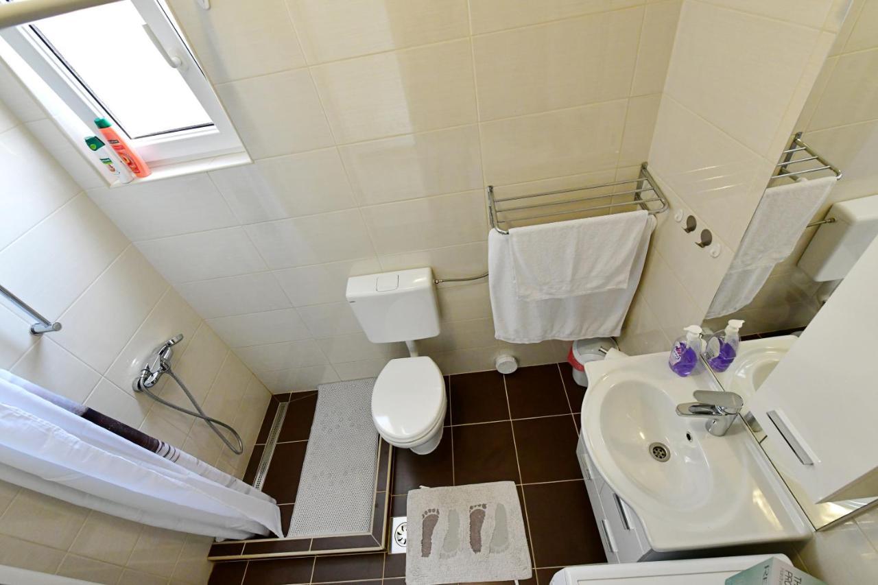 Apartman Dorijan Rakovica Esterno foto