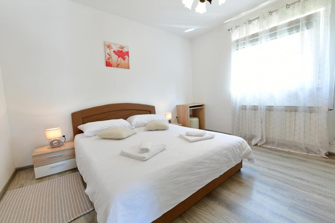 Apartman Dorijan Rakovica Esterno foto